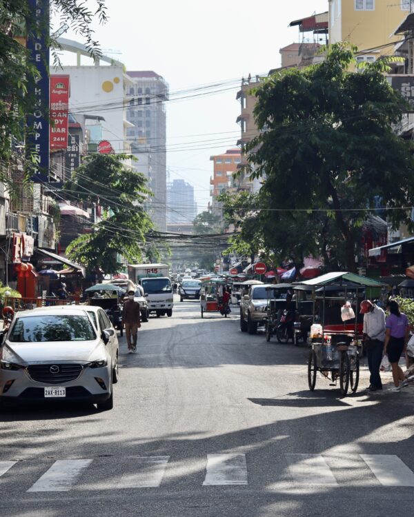 Belebte Straßen in Phnom Penh