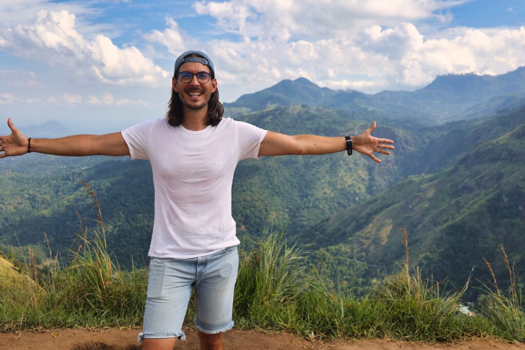 Auf diesem Bild sieht man den Little Adams Peak im Rahmen der Frage Little Adams Peak oder Ella Rock