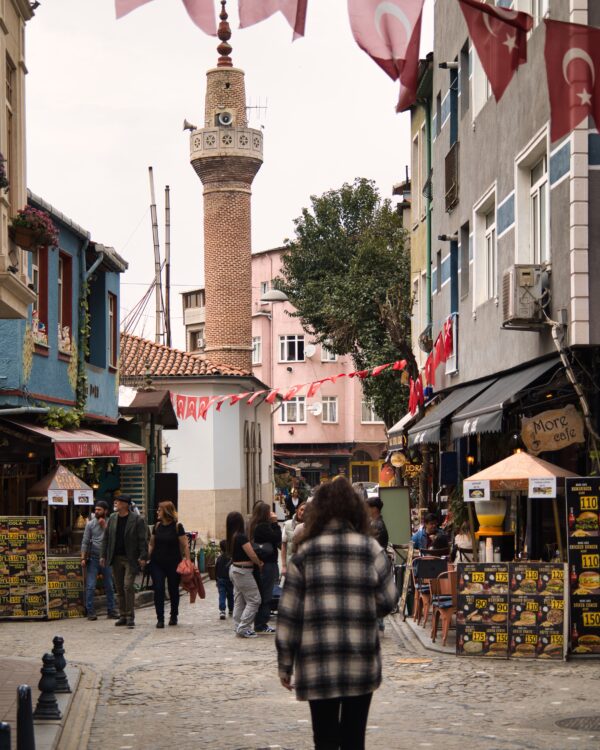 Auf dem Bild zu sehen ist Balat im Rahmen von Istanbul Kurztrip Tipps